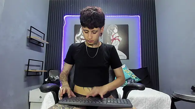 Ethan lennox online show from 10/06/25, 09:01