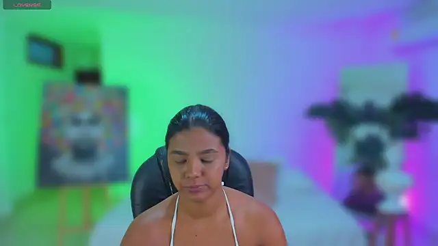 JANYLOVE   online show from 04/21/26, 10:54