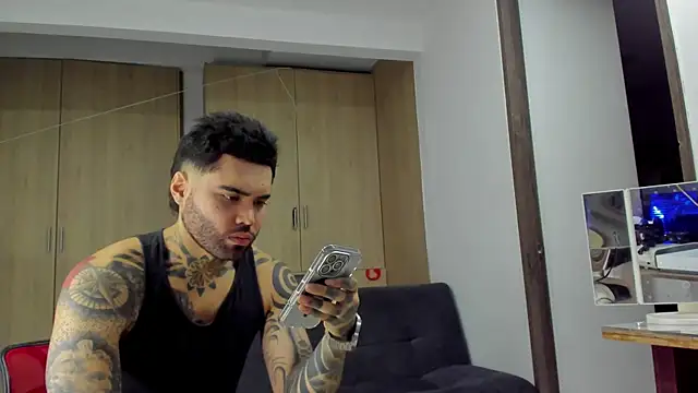 Eroxxx1327 online show from 11/01/25, 11:51