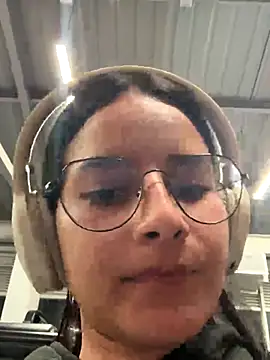  vaness online show from 11/25/25, 06:24