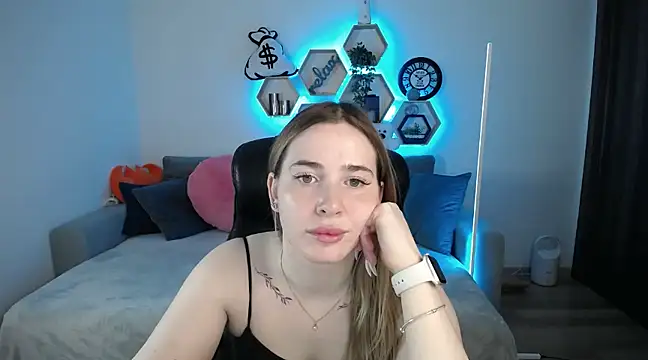 SabrinViolet online show from 03/12/25, 09:02