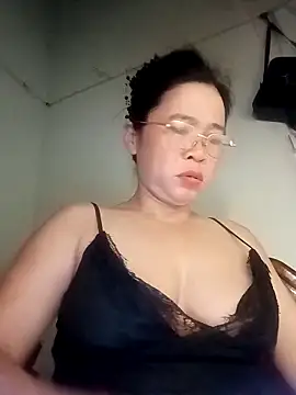 Sexy-asslove90 online show from 09/16/25, 02:07