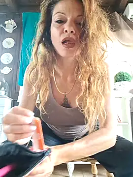 vampvanna23 online show from 09/09/25, 01:10