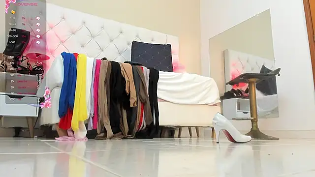 Sara Gomez online show from 02/16/25, 07:59