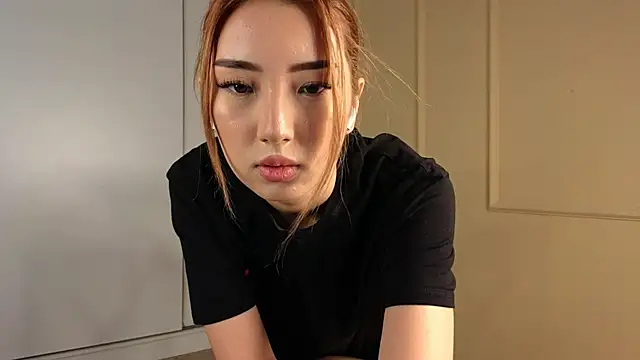 Snapshot of tinki_winkii chatting on 10/04/25, 04:10 tinki winkii online show from 10/04/25, 04:10