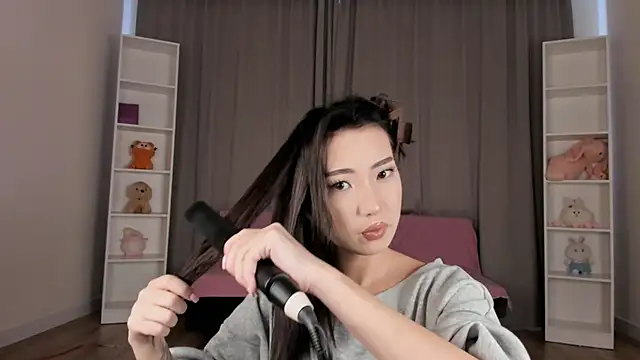 tinki winkii online show from 11/05/25, 06:35