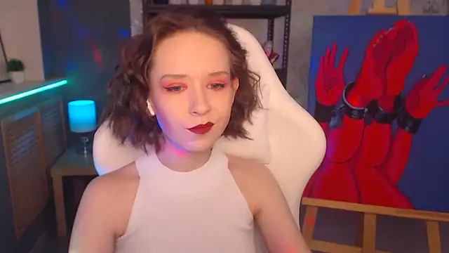 FascinatingEyess online show from 12/18/24, 11:45