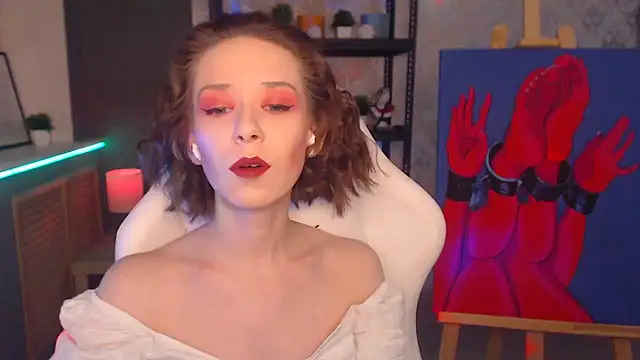 FascinatingEyess online show from 12/30/24, 07:32