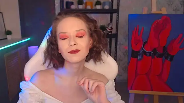 FascinatingEyess online show from 01/01/25, 09:20