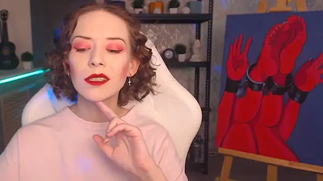 FascinatingEyess online show from 10/31/25, 06:09