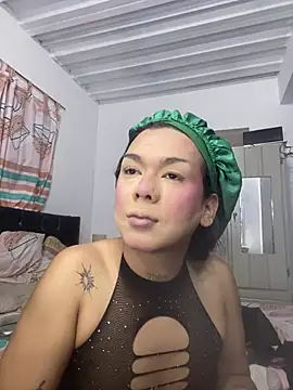 Snapshot of yossi_peach_cute chatting on 04/24/26, 06:54 yossi peach cute online show from 04/24/26, 06:54