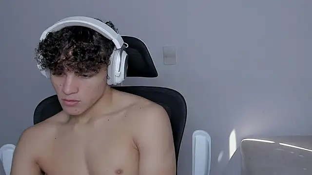 laurent nova online show from 10/29/25, 05:58