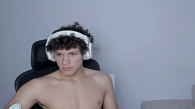 laurent nova online show from 11/09/25, 07:17