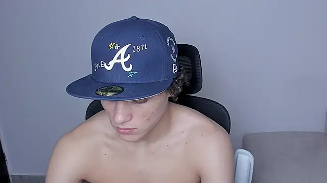 laurent nova online show from 12/01/25, 08:14