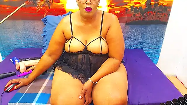 Snapshot of Brookylynbrownxx chatting on 06/07/26, 08:34 Brookylynbrownxx online show from 06/07/26, 08:34