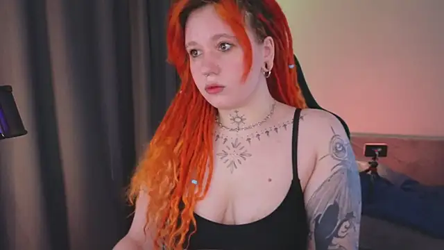 Snapshot of The_Full_Red_Moon chatting on 09/13/25, 08:36 The Full Red Moon online show from 09/13/25, 08:36