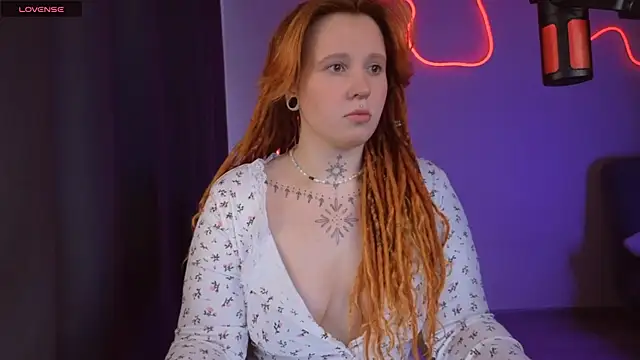 The Full Red Moon online show from 04/07/26, 10:59