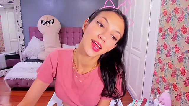 Iris Stone  online show from 12/05/24, 08:00