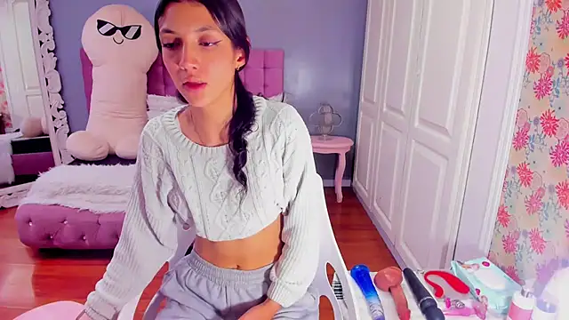 Iris Stone  online show from 01/10/25, 05:24