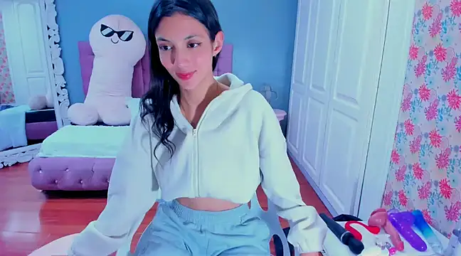 Iris Stone  online show from 01/17/25, 04:36