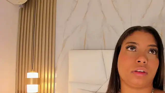 Snapshot of belacampbell chatting on 10/24/25, 05:37 belacampbell online show from 10/24/25, 05:37