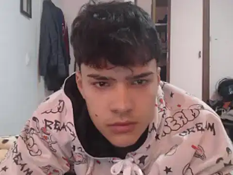 Snapshot of masterdaniel88 chatting on 02/12/25, 03:49 masterdaniel88 online show from 02/12/25, 03:49