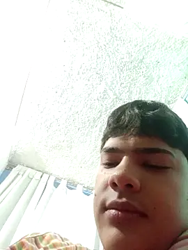 Snapshot of masterdaniel88 chatting on 03/21/25, 04:51 masterdaniel88 online show from 03/21/25, 04:51