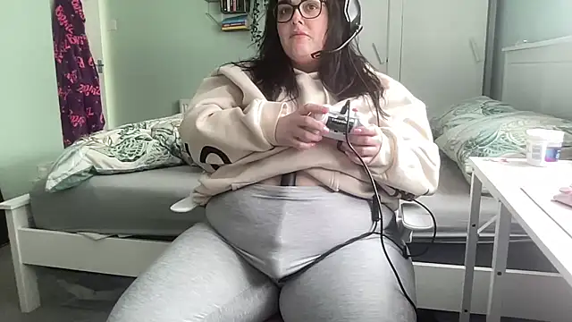 clara lu online show from 03/10/25, 12:48