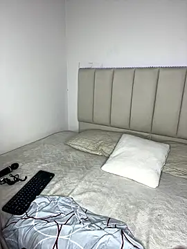 VioletPearson online show from 01/15/26, 09:03