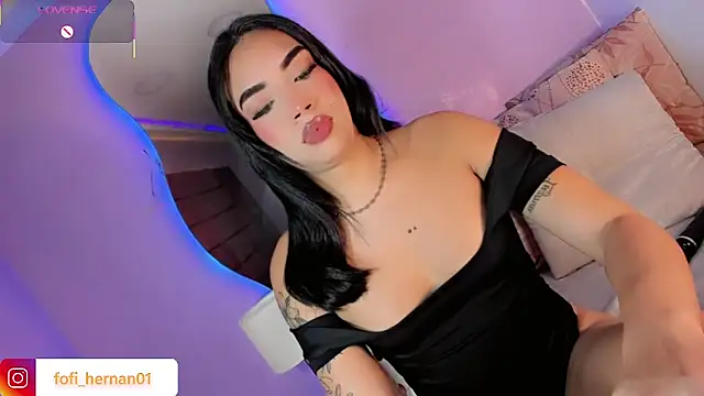 Snapshot of Sofi_hdz chatting on 05/04/26, 09:11 Sofi hdz online show from 05/04/26, 09:11