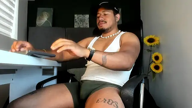 Snapshot of Jan_Flp chatting on 01/08/26, 01:02 Jan Flp online show from 01/08/26, 01:02