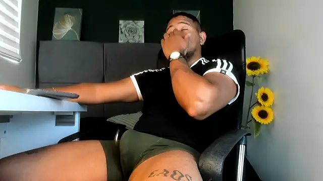 Snapshot of Jan_Flp chatting on 01/15/26, 12:54 Jan Flp online show from 01/15/26, 12:54