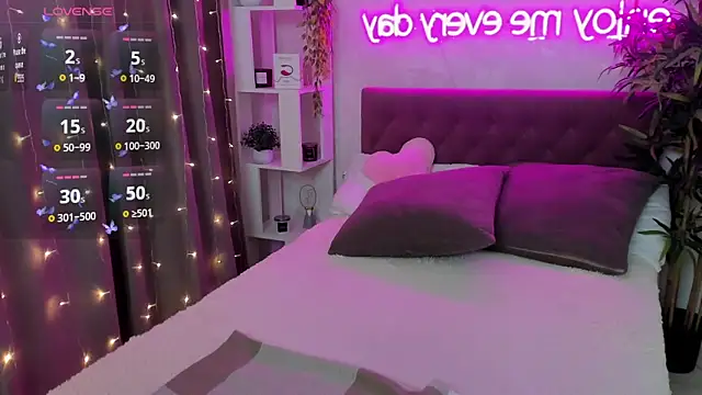 FeralPeach online show from 04/05/26, 04:31