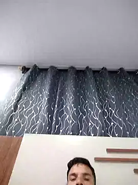 719610 online show from 11/04/25, 03:33