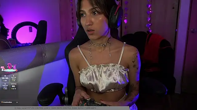 MissKorah online show from 02/28/25, 03:37