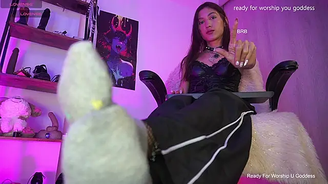 MissKorah online show from 03/31/26, 12:45