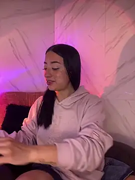 Ady 18 online show from 02/15/25, 06:44