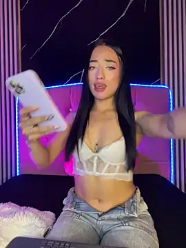 Ady 18 online show from 10/14/25, 06:20