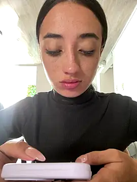 Ady 18 online show from 10/15/25, 05:35