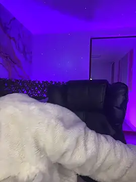 Ady 18 online show from 03/11/26, 06:25