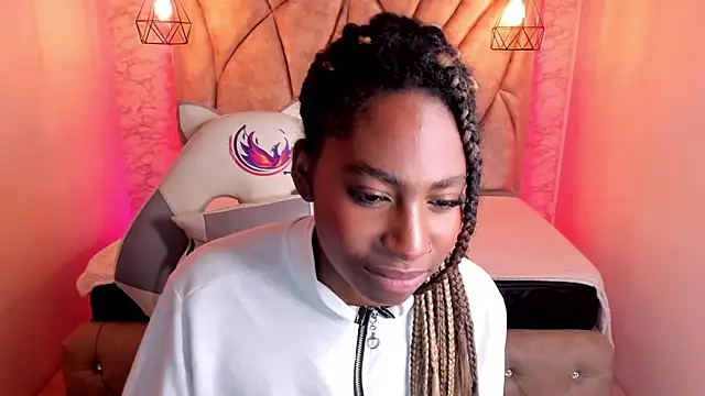 Queen perla  online show from 02/13/25, 03:24