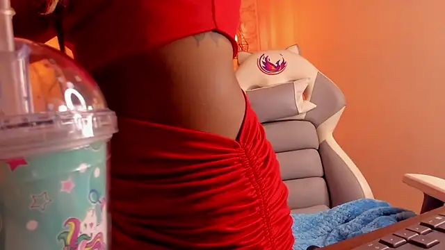 Queen perla  online show from 02/14/25, 03:26