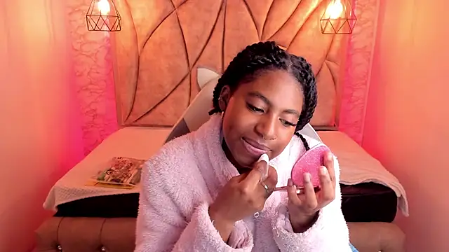 Queen perla  online show from 03/09/25, 02:10