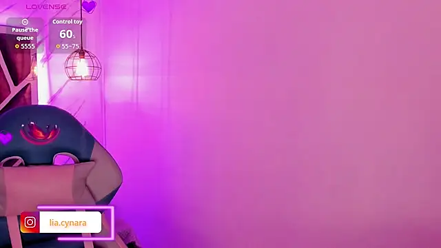 Queen perla  online show from 09/09/25, 11:32