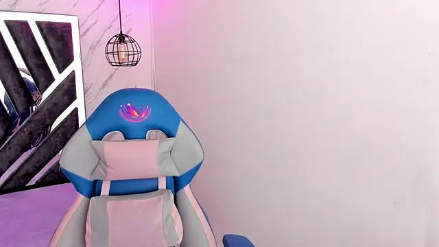 Queen perla  online show from 11/13/25, 11:42