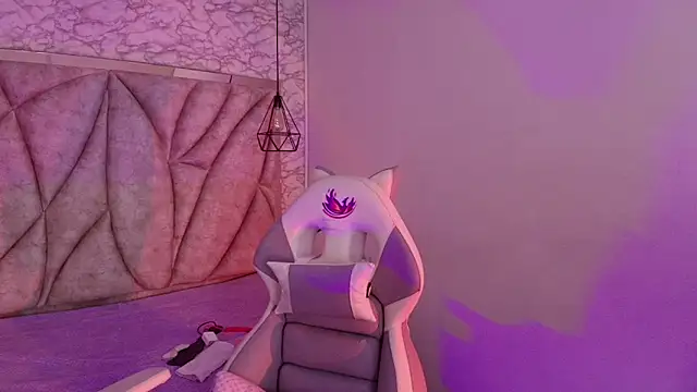 Queen perla  online show from 11/28/25, 12:30