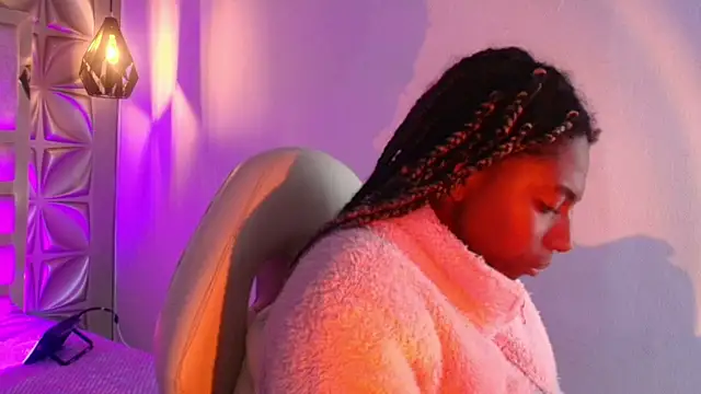 Queen perla  online show from 02/01/26, 02:48