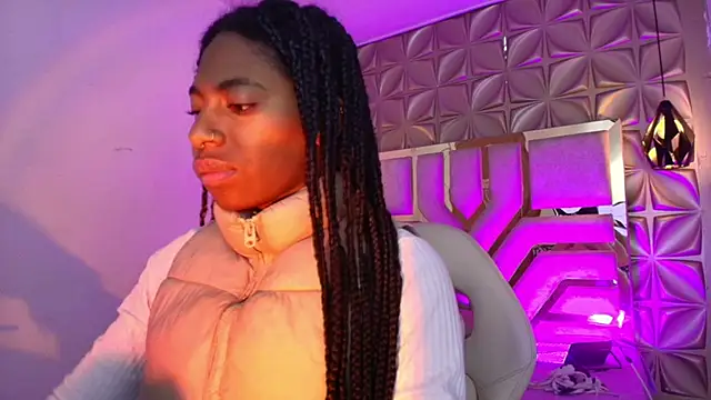 Queen perla  online show from 02/19/26, 11:50