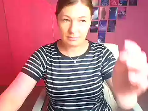 Snapshot of Lissmilf chatting on 06/25/26, 11:37 Lissmilf online show from 06/25/26, 11:37