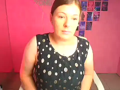 Snapshot of Lissmilf chatting on 07/18/26, 12:31 Lissmilf online show from 07/18/26, 12:31